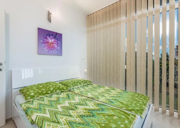 Appartement Vedran With Pool *